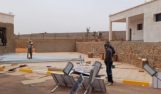 Install 56W solar streetlights on both sides of highways in Morocco