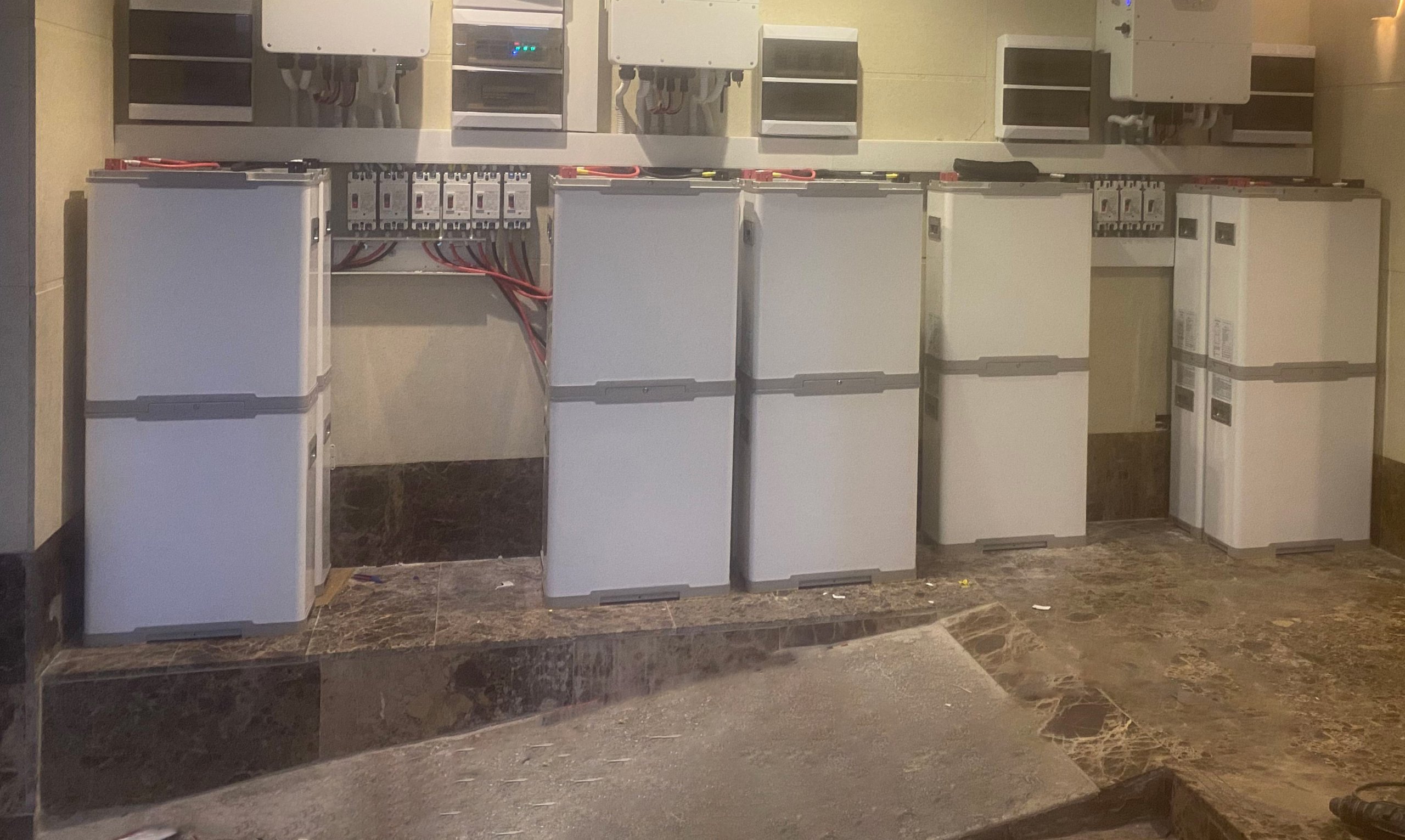 Configure off-grid PV energy storage for a Middle Eastern client’s company